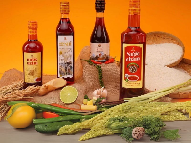 Nước mắm công nghiệp là gì? Tác hại và lợi ích đối với sức khỏe người tiêu dùng