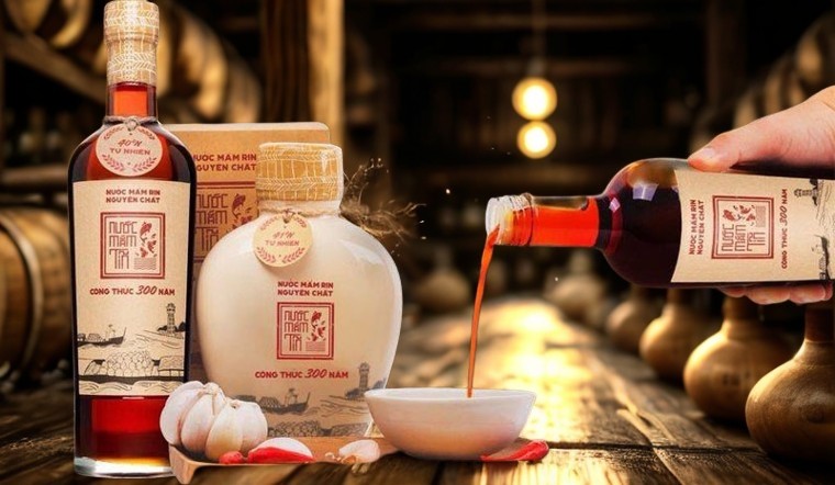 Làng Chài Xưa: Tiêu Chuẩn Vàng Cho Nước Mắm Truyền Thống