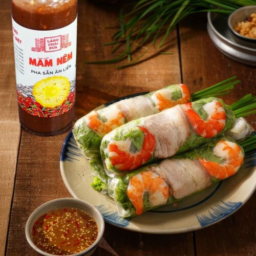 Mắm nêm pha sẵn Làng Chài Xưa chấm bánh tráng cuốn tôm thịt